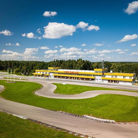 Hotel Tor Kielce Cminsk 外观 照片