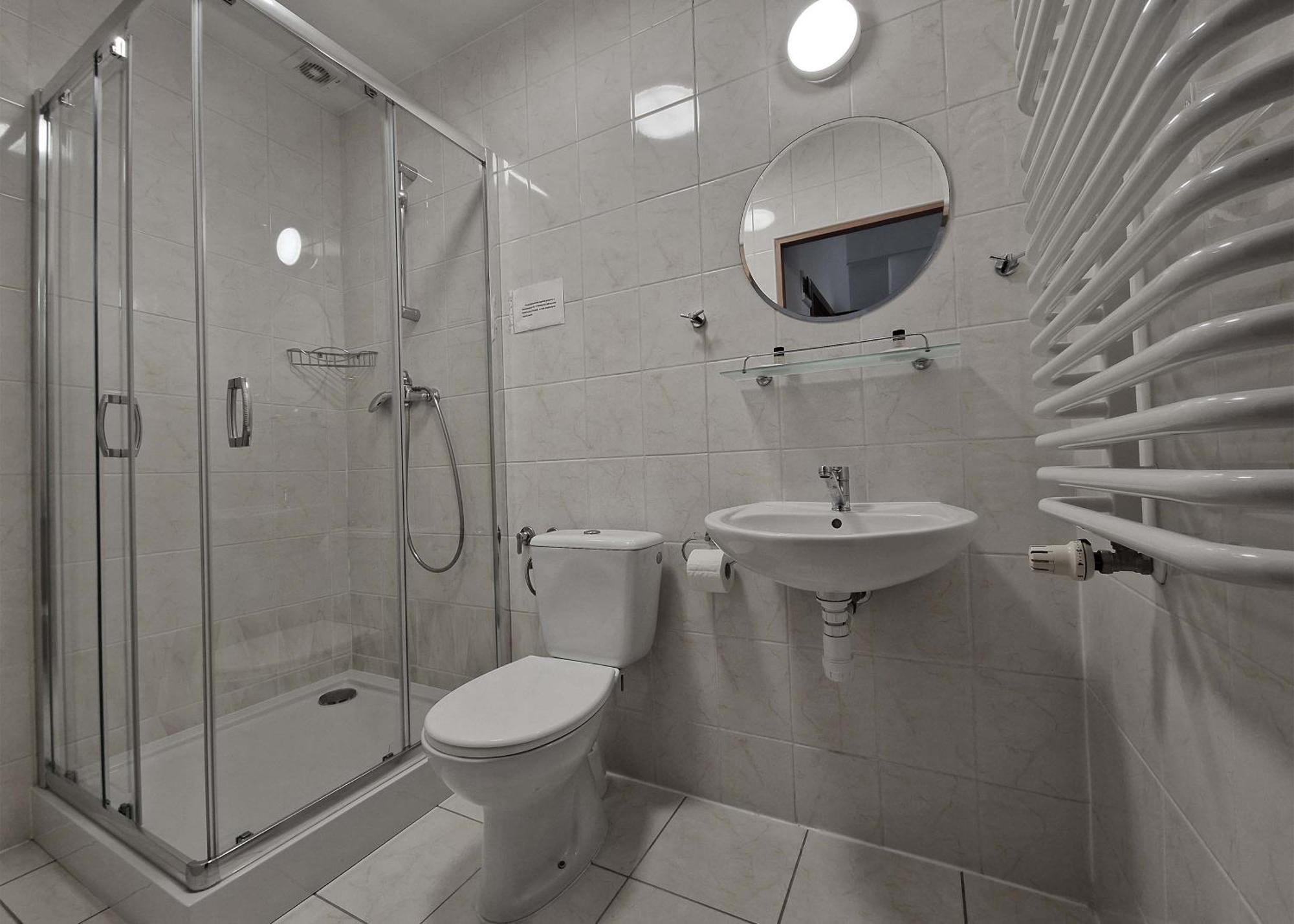 Hotel Tor Kielce Cminsk 外观 照片
