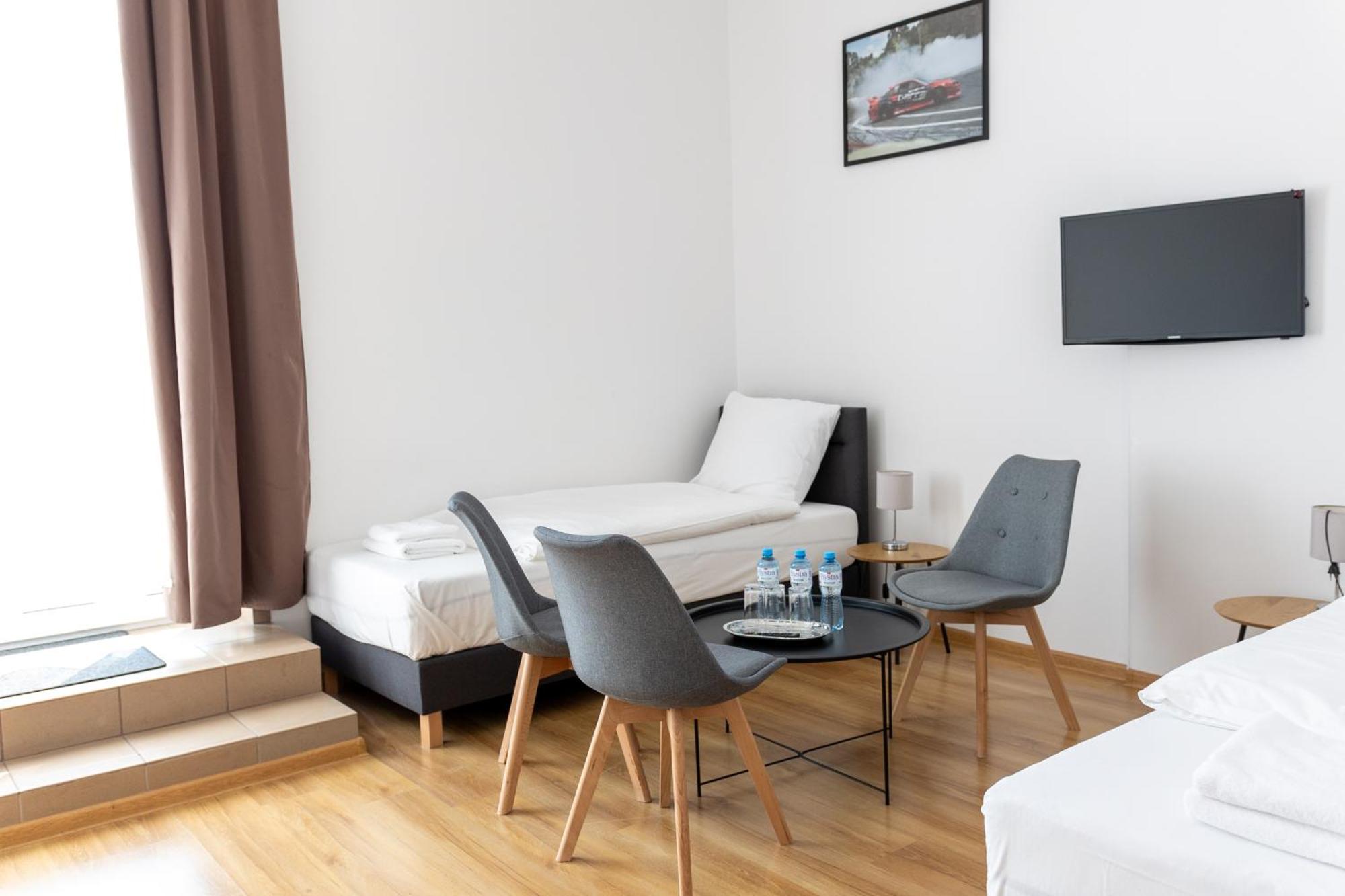 Hotel Tor Kielce Cminsk 外观 照片